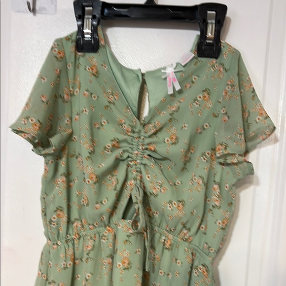 Trende Girl Floral Green Dress with Ruffle Sleeves Size 7 - Picture 2 of 11